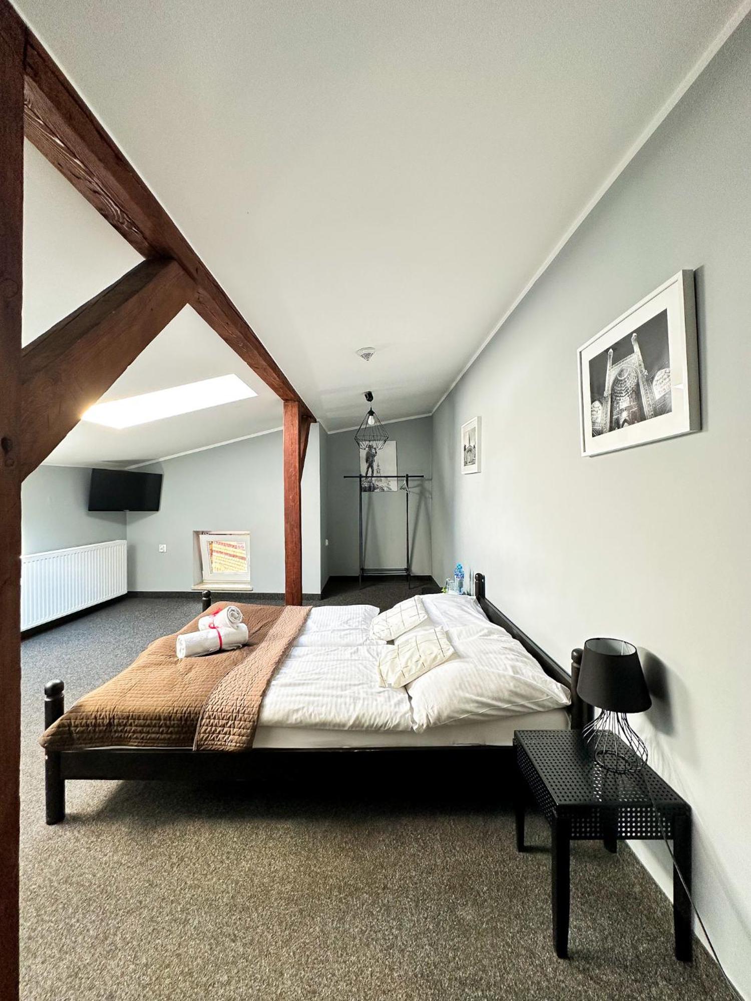 Expolis Residence - City Center Mtp Targi - 24H #Betterthanyourex Posen Exterior foto